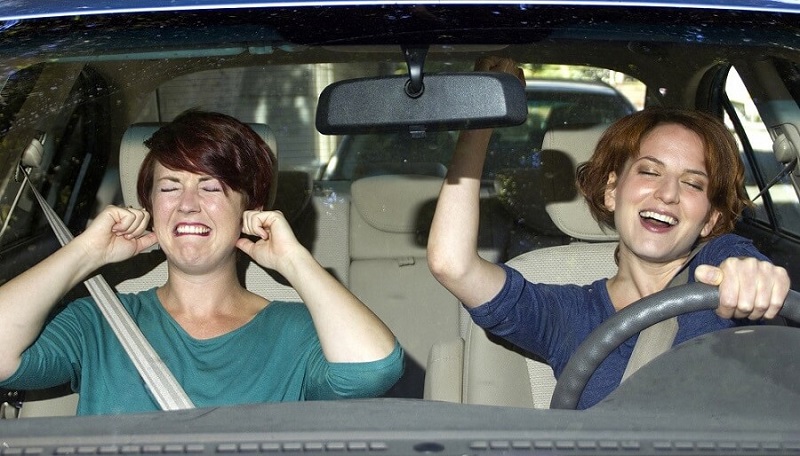 two-women-driving2-opt